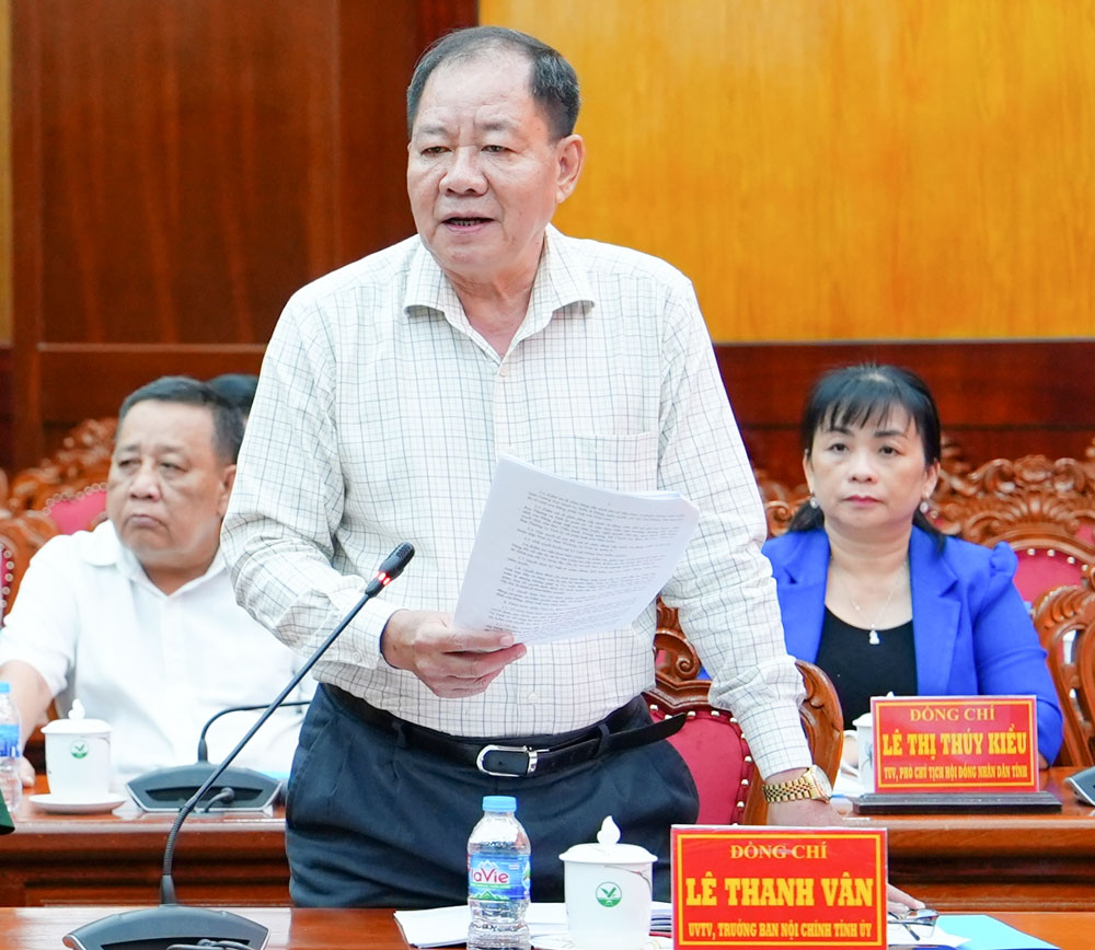  Đại biểu đóng góp Dự thảo Quy chế làm việc của Ủy ban Kiểm tra Tỉnh ủy nhiệm kỳ 2020 - 2025.