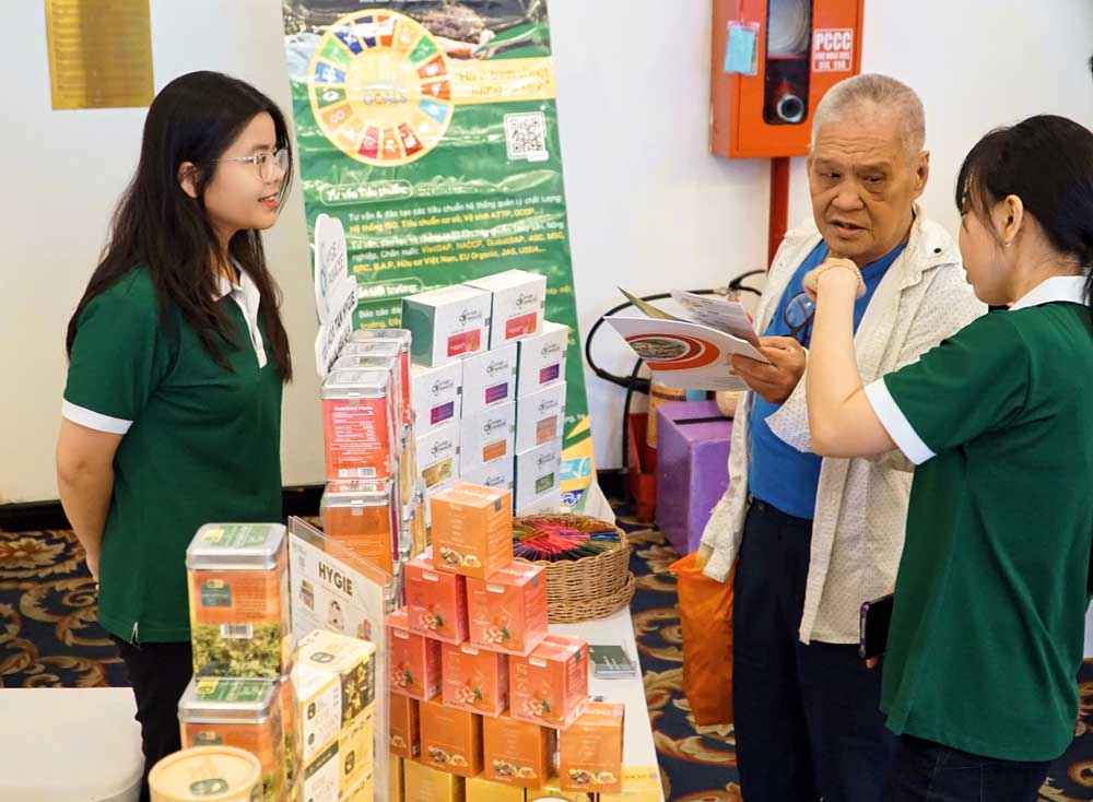 Doanh nghiệp cần chủ động tham gia và mở rộng thị trường.