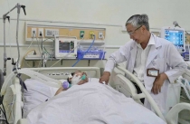 Mở lồng ngực khẩn cấp cứu thành công bệnh nhân có vết thương ở tim
