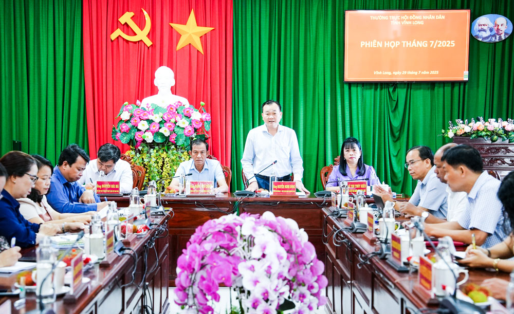 Ông Nguyễn Minh Dũng- Phó Bí thư Tỉnh ủy, Chủ tịch HĐND tỉnh lưu ý một số vấn đề cần quan tâm chuẩn bị Kỳ họp thứ 2.
