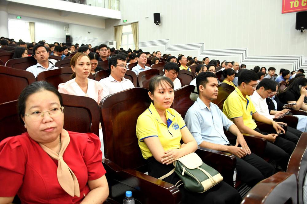 Trường ĐH Trà Vinh đã đạt nhiều thành tựu trên các lĩnh vực về công tác chuyên môn.