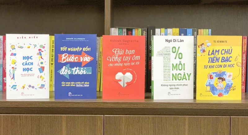 Bộ sách xoay quanh những chủ đề hữu ích dành cho Gen Z. Ảnh Nhà xuất bản Trẻ
