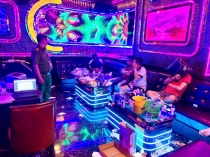 Bắt quả tang nhóm đối tượng sử dụng trái phép chất ma túy trong quán karaoke