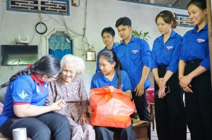 Tuổi trẻ Tân Hào ấm tình tri ân