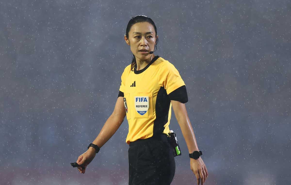 Trọng tài Yoshimi Yamashita. (Ảnh: Getty).