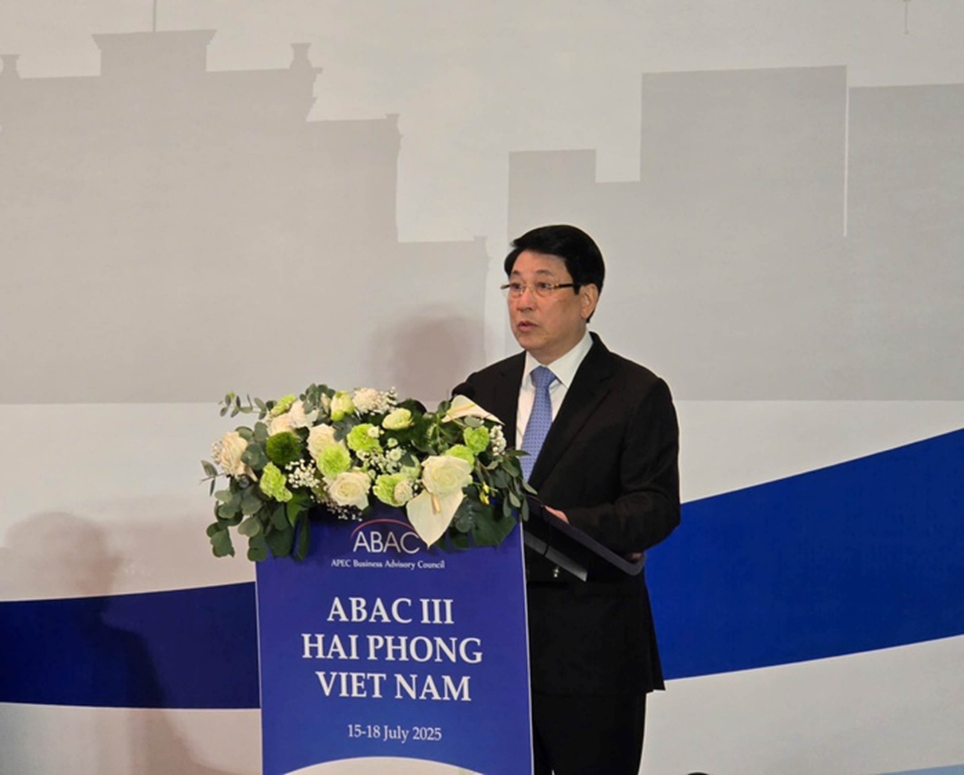 
Chủ tịch nước Lương Cường phát biểu tại phiên khai mạc Kỳ họp lần thứ ba năm 2025 của Hội đồng Tư vấn Kinh doanh APEC (ABAC III)