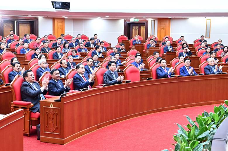Các đại biểu tham dự phiên bế mạc Hội nghị. (Ảnh ĐĂNG KHOA)