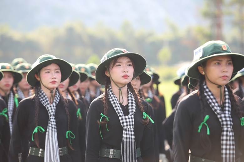 Chiến sĩ quân đội đổ mồ hôi trên thao trường, sẵn sàng diễu binh, diễu hành ngày Quốc khánh 2/9