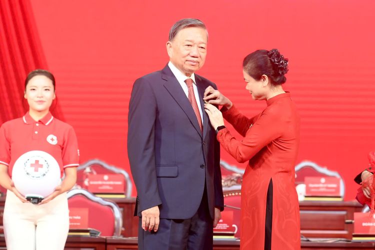 Tổng Bí thư, Chủ tịch nước Tô Lâm giữ cương vị Chủ tịch danh dự Hội Chữ thập đỏ Việt Nam nhiệm kỳ 2026-2031.

