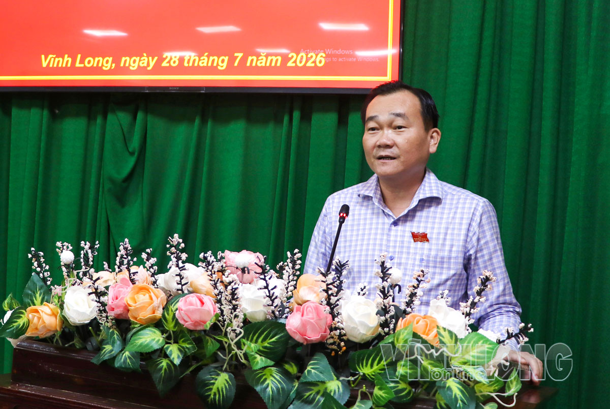 Đồng chí Nguyễn Minh Dũng- Ủy viên Dự khuyết Ban Chấp hành Trung ương Đảng, Phó Bí thư Tỉnh ủy, Chủ tịch HĐND tỉnh phát biểu kết luận.
