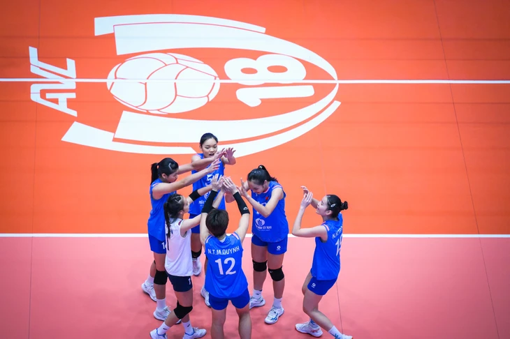 Tuyển bóng chuyền nữ U18 Việt Nam rời giải châu Á với trận thắng ấn tượng - Ảnh: AVC

