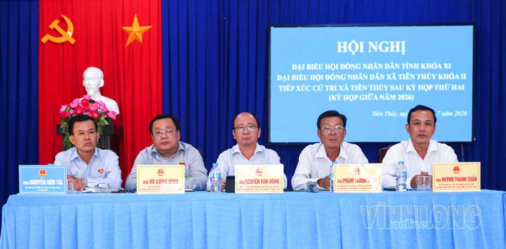 Chủ trì hội nghị. Ảnh: Thạch Thảo.