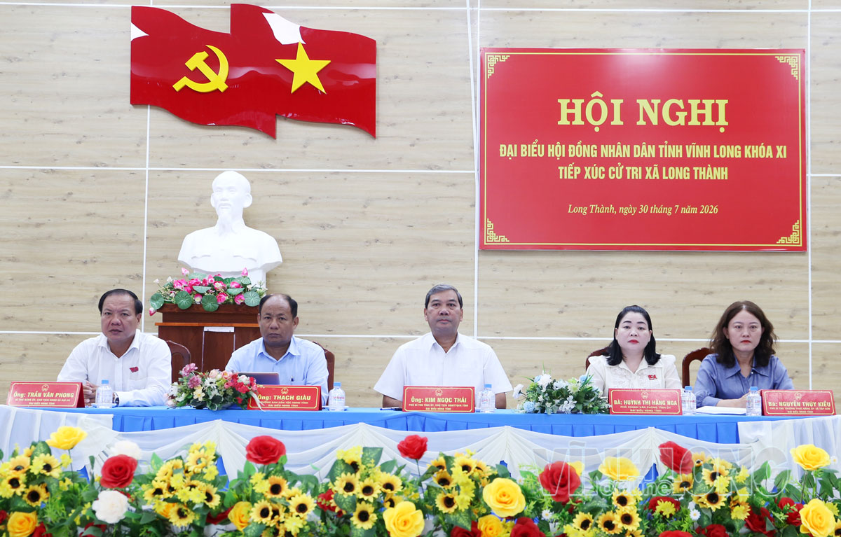 Tổ đại biểu số 7 HĐND tỉnh tiếp xúc cử tri xã Long Thành.