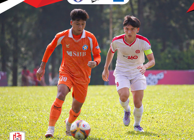 U.17 Thể Công Viettel 1 (phải) giành ngôi nhất bảng A, vào tứ kết giải U.17 quốc gia.

ẢNH: VFF

