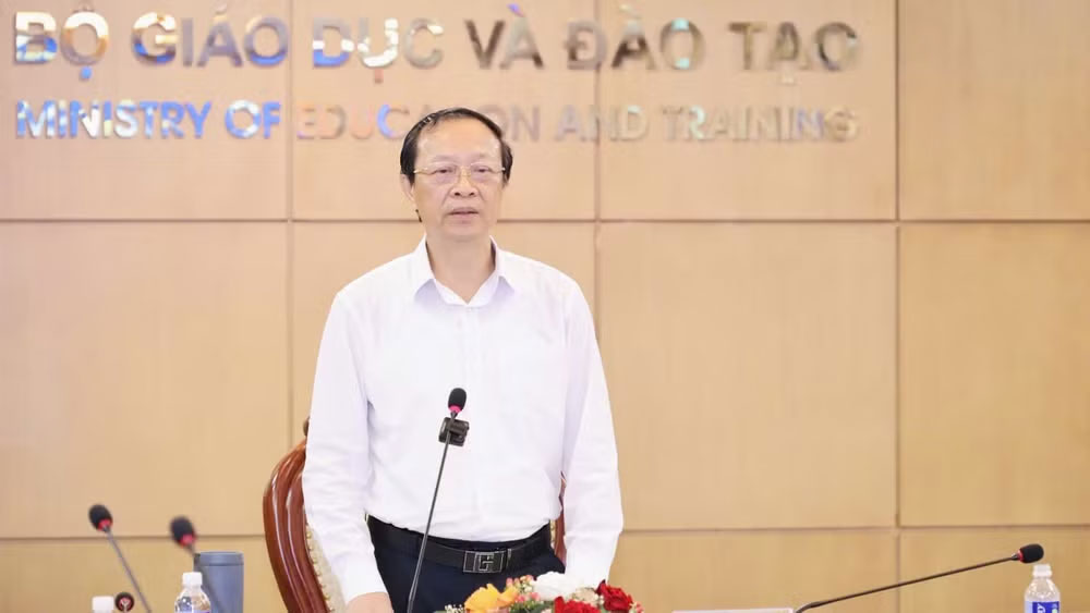 Thứ trưởng Thường trực Giáo dục và Đào tạo Phạm Ngọc Thưởng phát biểu ý kiến. (Ảnh: Bộ Giáo dục và Đào tạo)
