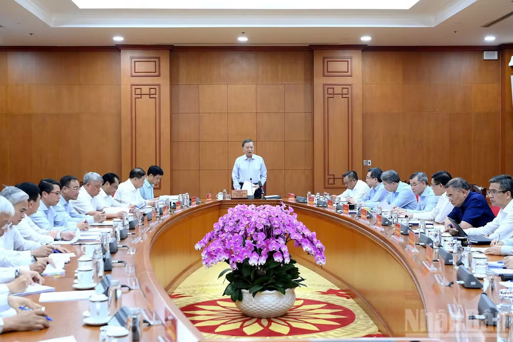 Tổng Bí thư, Chủ tịch nước Tô Lâm chủ trì cuộc làm việc. (Ảnh: ĐĂNG KHOA)
