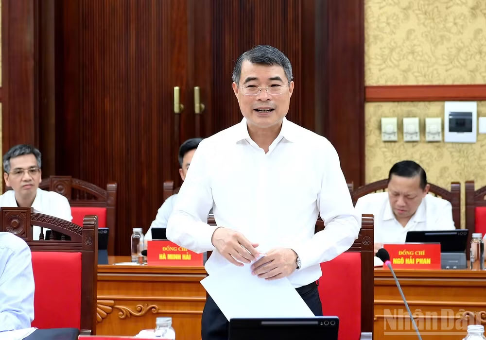Thủ tướng Chính phủ Lê Minh Hưng phát biểu tại phiên họp. (Ảnh: ĐĂNG KHOA)
