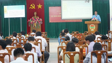 Quang cảnh lớp tập huấn.