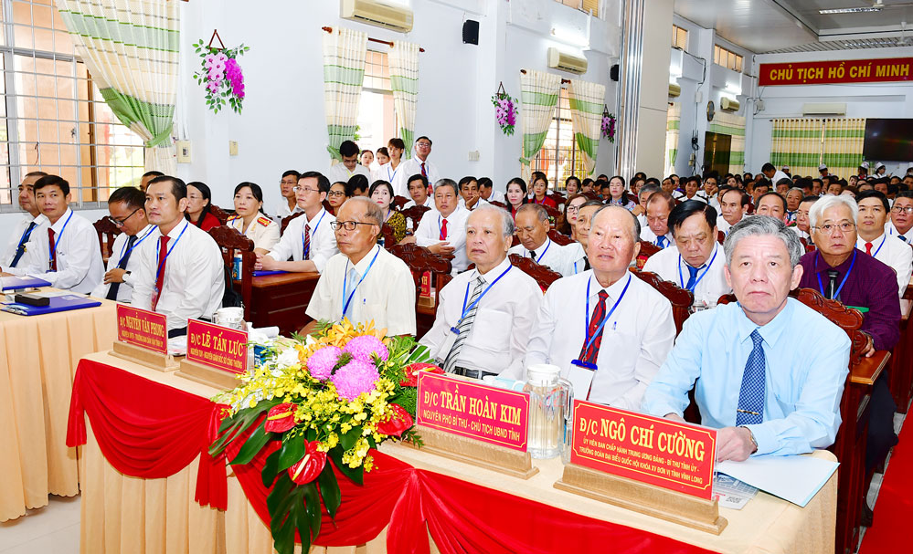 Đại biểu tham dự đại hội.