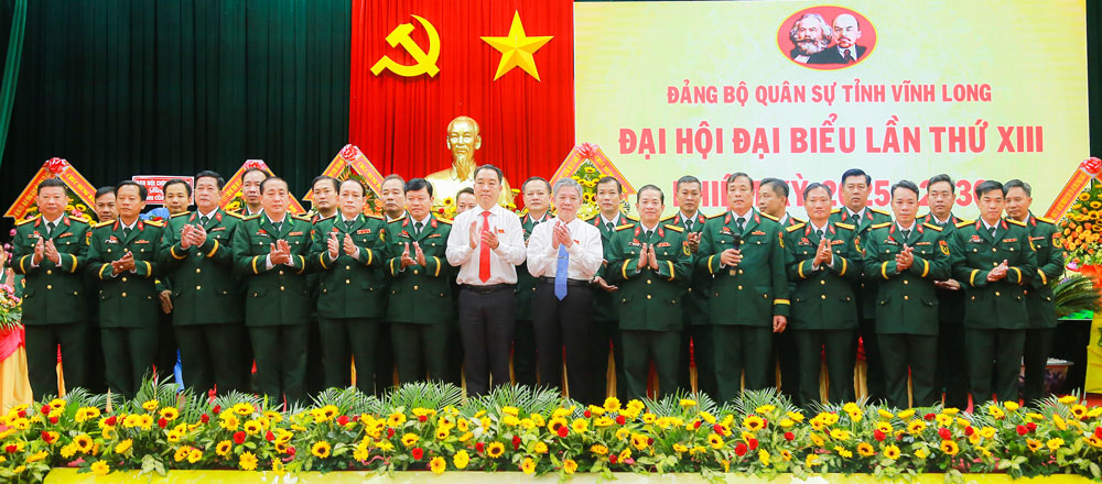 BCH, Ủy ban Kiểm tra Đảng ủy Quân sự tỉnh, Đoàn Đại biểu dự Đại hội Đại biểu Đảng bộ tỉnh Vĩnh Long lần thứ XII, nhiệm kỳ 2025 -  2030 ra mắt đại hội.