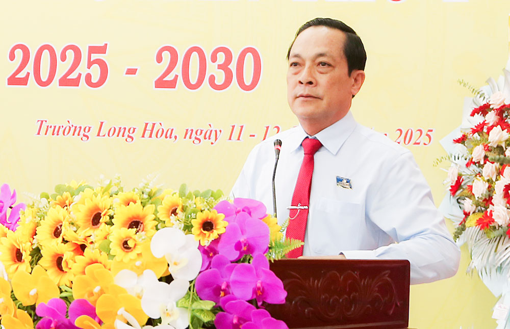 Phó Bí thư Tỉnh ủy- Lâm Minh Đằng phát biểu chỉ đạo đại hội.
