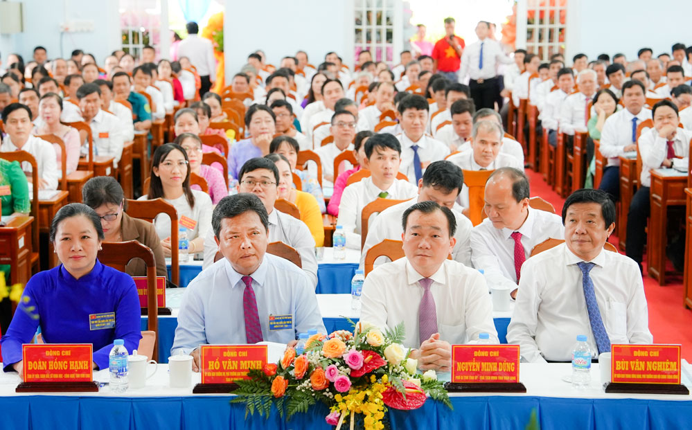 Lãnh đạo Trung ương và địa phương tham dự đại hội.
