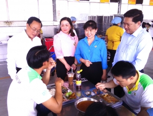 “Bữa cơm Công đoàn” với 1.000 suất ăn cho công nhân lao động