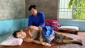 Ung thư trực tràng, gia đình khó khăn cần giúp đỡ