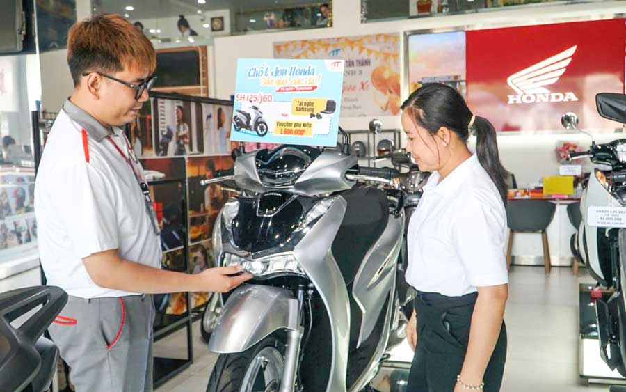 Người tiêu dùng cần tìm hiểu thông tin kỹ lưỡng để lựa chọn xăng sinh học phù hợp với phương tiện của mình.