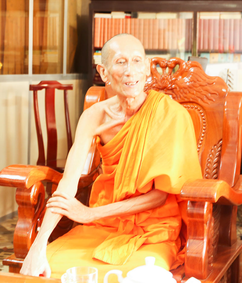 Hòa thượng Thạch Oai.