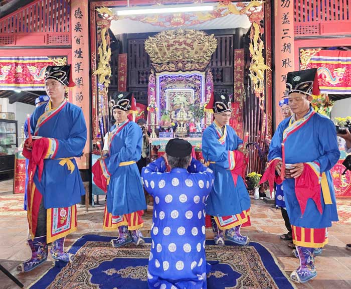 “Lễ hội truyền thống- Lễ hội Văn Thánh miếu Vĩnh Long” đã được vào danh mục Di sản văn hóa phi vật thể quốc gia.