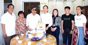Lãnh đạo tỉnh thăm, tặng quà cho thương binh tại phường An Hội