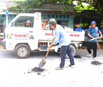 Thực hiện công trình chào mừng Đại hội đại biểu
Đảng bộ phường Tân Hạnh