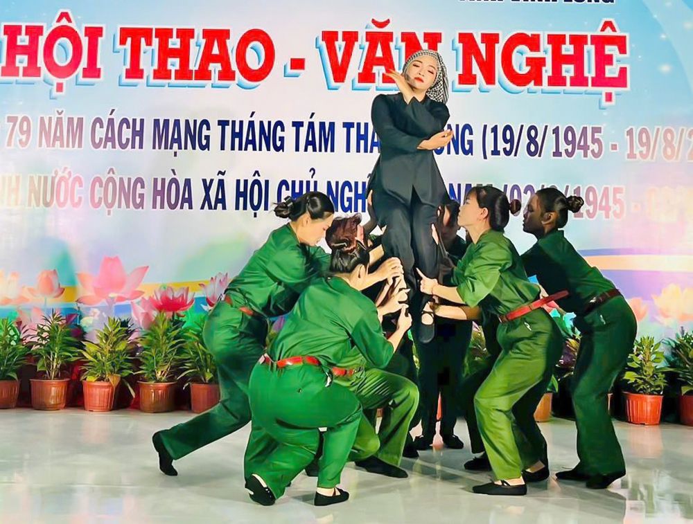 Nghệ thuật múa phát triển gắn bó chặt chẽ với quá trình lịch sử của dân tộc.

