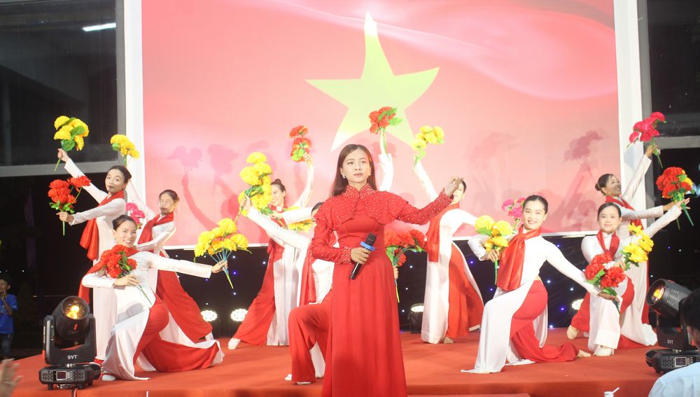 Những điệu múa góp phần giữ gìn nét đặc sắc trong văn hóa dân tộc.