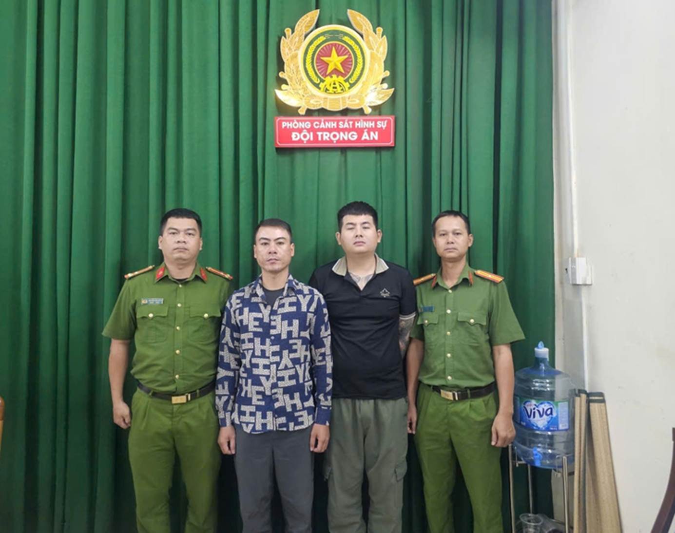 
Hoàng Ngọc Sơn và Cao Thanh Lập tại cơ quan công an - Ảnh: Công an cung cấp