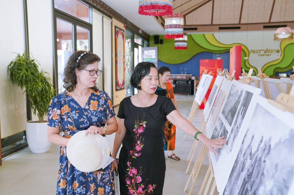 
Không gian trưng bày trở thành điểm đến ý nghĩa tại Tân Trào trong những ngày tháng Tám lịch sử