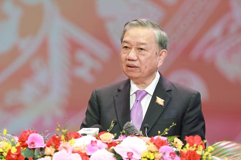 
Tổng Bí thư Tô Lâm nêu rõ, tri ân là để khắc ghi và khắc ghi là để tiếp bước. Truyền thống quý báu của Chính phủ có thể gói gọn trong mấy chữ: Bản lĩnh-kỷ cương- đoàn kết-liêm chính-hành động-sáng tạo-hiệu quả-vì dân. Ảnh VGP/Nhật Bắc