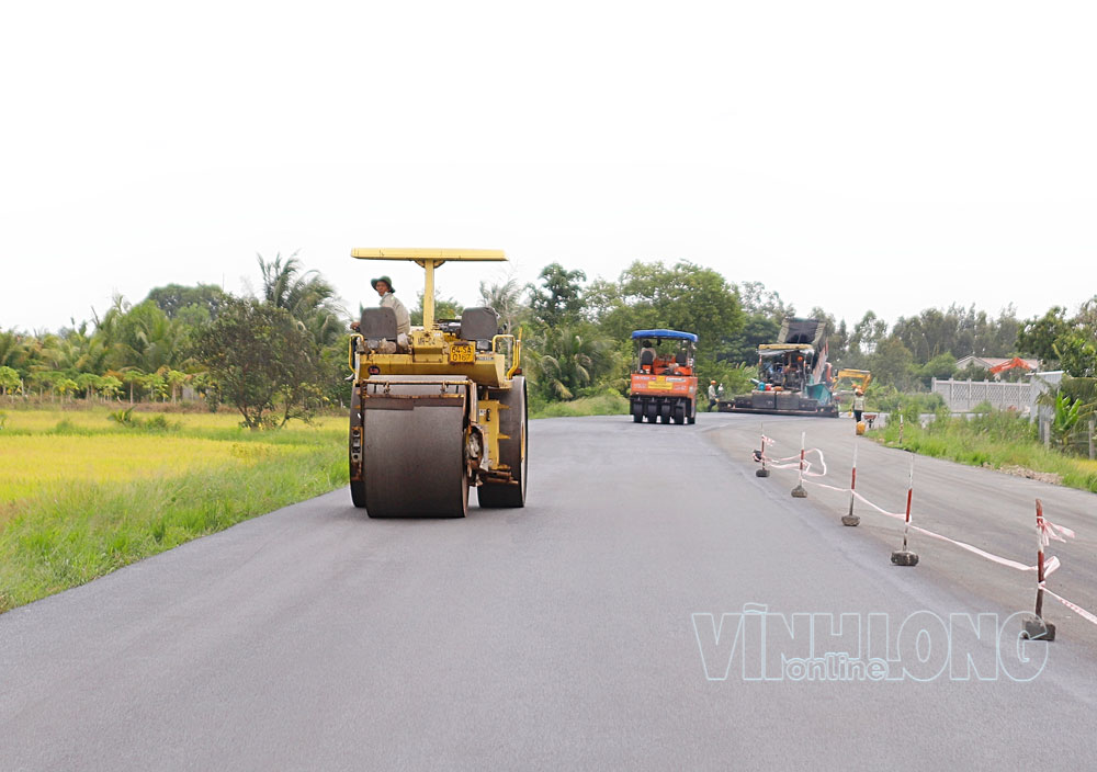 Thi công công trình Đường tỉnh 909B.

