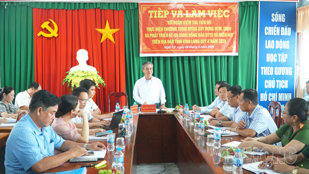 Đồng chí Châu Văn Hòa - Tỉnh ủy viên, Phó Chủ tịch UBND tỉnh phát biểu kết luận buổi làm việc.