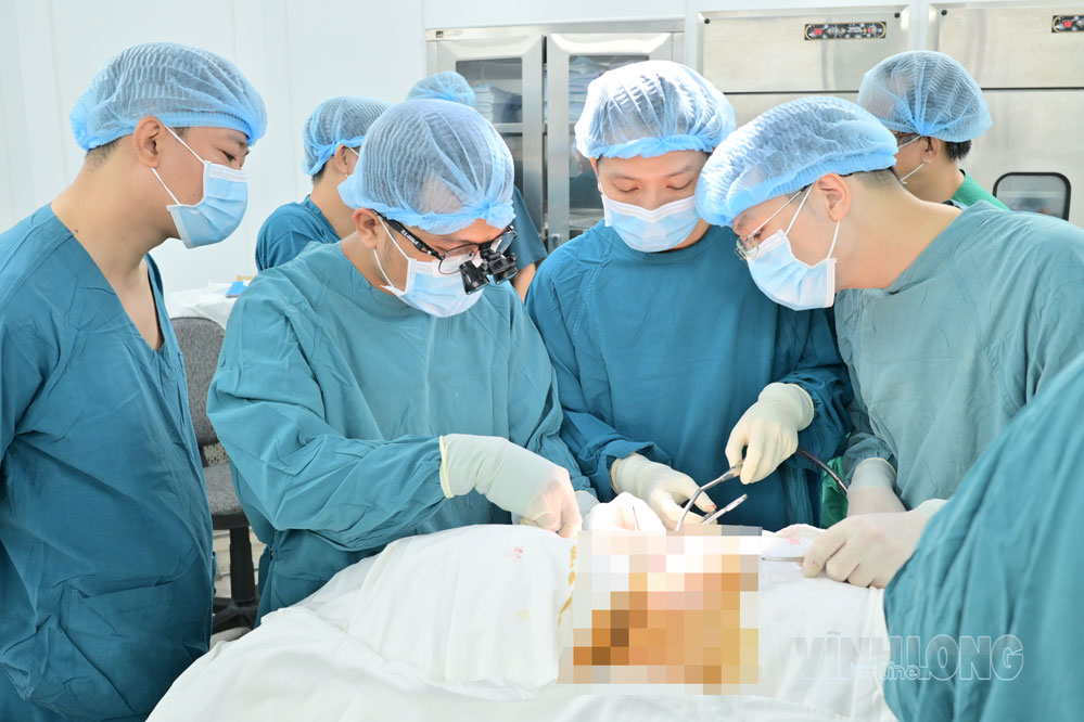 BVĐK Trà Vinh phối hợp Bệnh viện Nhân dân 115 phẫu thuật nhiều ca chấn thương chỉnh hình phức tạp.