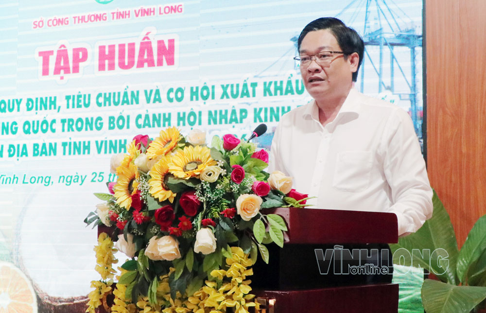Ông Phạm Phước Trãi- Phó Giám đốc Sở Công Thương phát biểu tại buổi tập huấn.