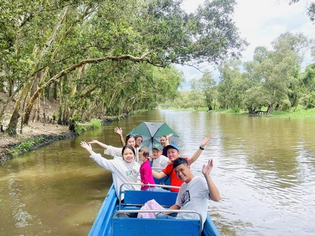 Hãy ra ngoài hẹn hò trải nghiệm cùng nhau sẽ thấy thật sảng khoái, kết nối, tái tạo năng lượng cho cuộc sống.
