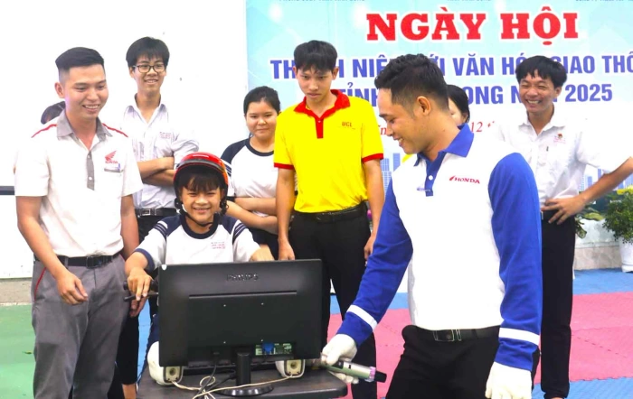 Xây dựng văn hóa giao thông an toàn, văn minh 