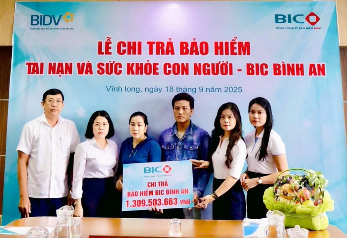 Tổng Công ty bảo hiểm BIDV chi trả hơn 1,3 tỷ đồng quyền lợi bảo hiểm BIC Bình An cho khách hàng tại BIDV Vĩnh Long