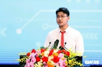 Nam sinh đại diện hơn 26 triệu học sinh phát biểu tại lễ khai giảng đặc biệt