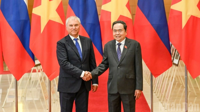 [Ảnh] Chủ tịch Quốc hội Trần Thanh Mẫn chủ trì lễ đón Chủ tịch Duma Quốc gia Quốc hội Liên bang Nga Vyacheslav Volodin