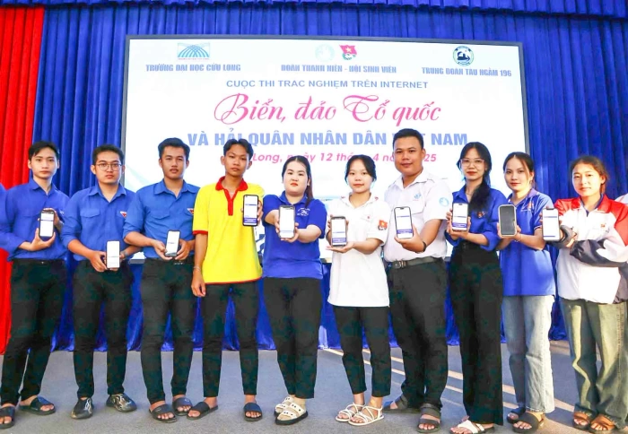 Bồi đắp lý tưởng cách mạng cho sinh viên