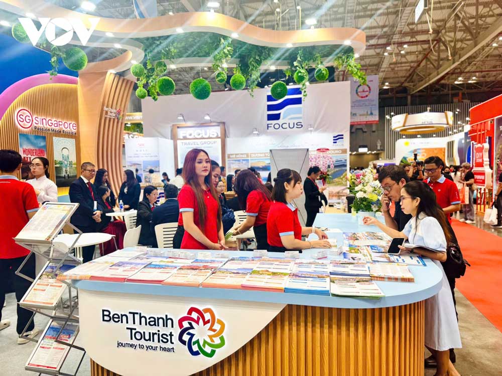 Hội chợ Du lịch Quốc tế TP.HCM lần thứ 19 quy tụ hơn 520 đơn vị và thương hiệu, cùng sự góp mặt của 28 tỉnh, thành phố trong cả nước có gian hàng tham gia triển lãm.