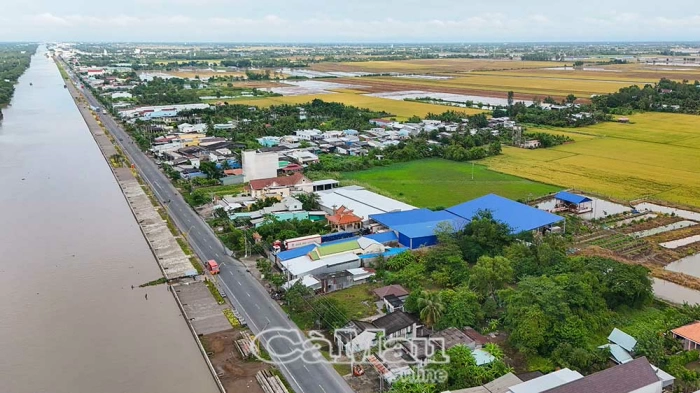 Ngăn mặn, chống tràn, chủ động ứng phó biến đổi khí hậu